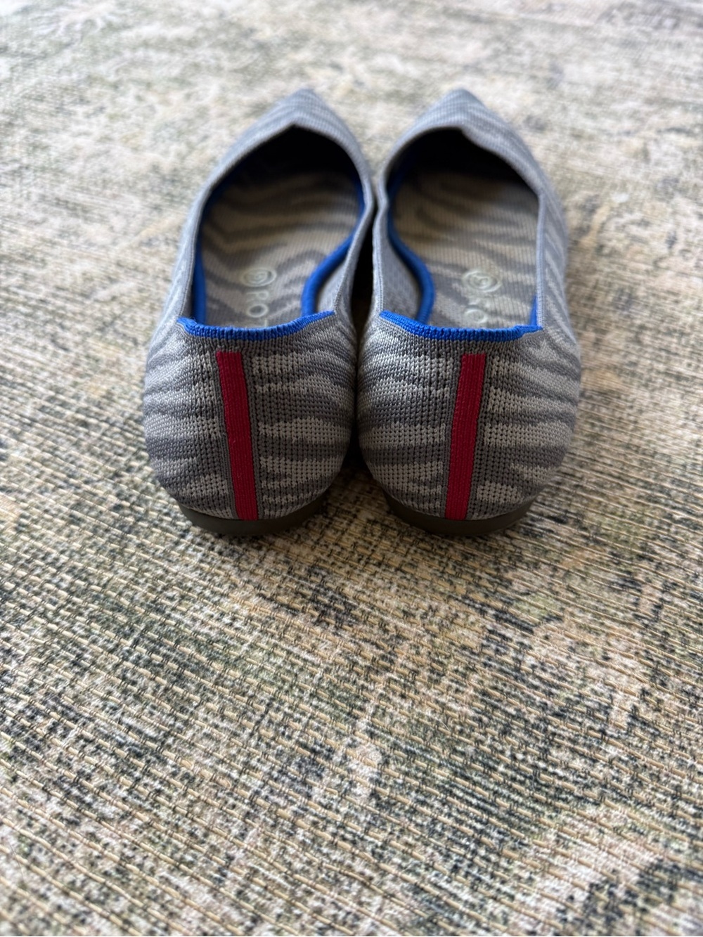 Rothy's The Point Flats Grey Zebra Print Worn Once Casual Knit Women's 8.5 - Picture 3 of 6